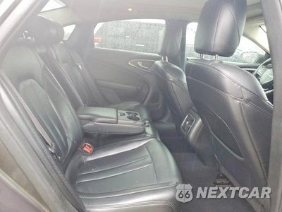 Zdjęcie 10 z 12 samochodu: 2015 CHRYSLER 200 C VIN:1C3CCCCB2FN509249 - miniatura