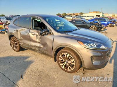 Czwarte zdjęcie samochodu z boku: 2022 FORD ESCAPE SE VIN:1FMCU9G68NUB21919 - miniatura
