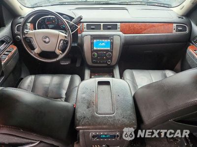 Zdjęcie 8 z 13 samochodu: 2011 GMC YUKON XL K1500 SLT VIN:1GKS2KE36BR321805 - miniatura