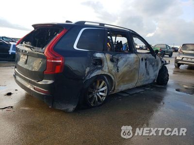 Trzecie zdjęcie samochodu z tyłu: 2016 VOLVO XC90 T6 VIN:YV4A22PK5G1093911 - miniatura