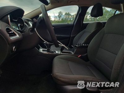 Zdjęcie 7 z 12 samochodu: 2018 CHEVROLET CRUZE LT VIN:1G1BE5SM0J7156578 - miniatura