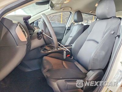 Zdjęcie 7 z 12 samochodu: 2018 MAZDA 3 SPORT VIN:3MZBN1U73JM174163 - miniatura