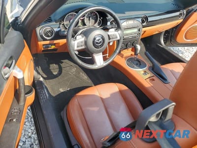 Zdjęcie 8 z 12 samochodu: 2007 MAZDA MX-5 MIATA VIN:JM1NC26F670137233 - miniatura