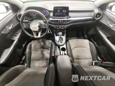 Zdjęcie 8 z 13 samochodu: 2024 KIA FORTE LXS VIN:3KPF24AD9RE836262 - miniatura