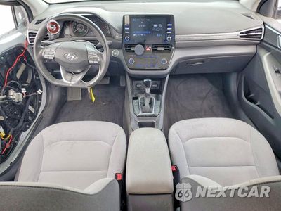 Zdjęcie 8 z 13 samochodu: 2021 HYUNDAI IONIQ BLUE VIN:KMHC65LCXMU245901 - miniatura