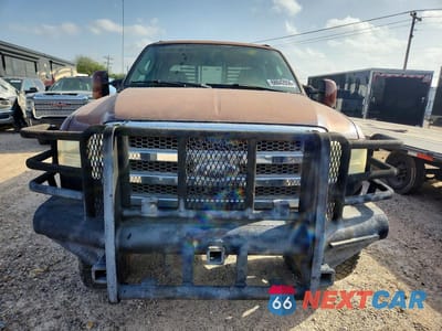Piąte zdjęcie samochodu w środku: 2006 FORD F350 SRW SUPER DUTY VIN:1FTWW31P26EA31946 - miniatura