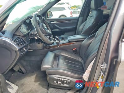 Zdjęcie 7 z 13 samochodu: 2017 BMW X5 SDRIVE35I VIN:5UXKR2C33H0W43758 - miniatura