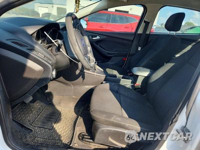 Zdjęcie 7 z 13 samochodu: 2018 FORD FOCUS SE VIN:1FADP3FEXJL241636 - miniatura