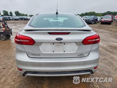 Zdjęcie 6 z 13 samochodu: 2015 FORD FOCUS SE VIN:1FADP3F23FL361131 - miniatura