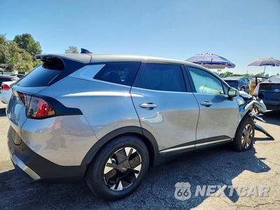 Trzecie zdjęcie samochodu z tyłu: 2026 KIA SPORTAGE LX VIN:KNDPU3DG4T7344230 - miniatura