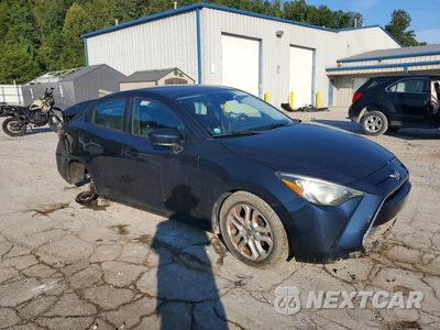 Czwarte zdjęcie samochodu z boku: 2016 SCION IA BASE VIN:3MYDLBZV3GY142136 - miniatura