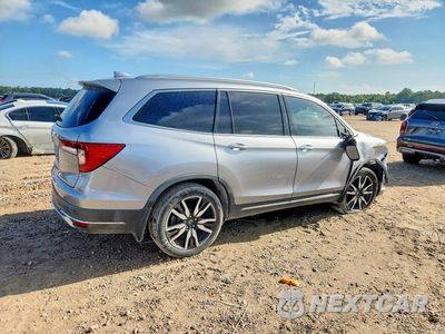 Trzecie zdjęcie samochodu z tyłu: 2019 HONDA PILOT TOURING VIN:5FNYF5H92KB029246 - miniatura