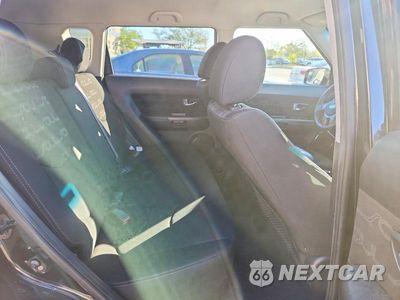 Zdjęcie 11 z 13 samochodu: 2012 KIA SOUL + VIN:KNDJT2A67C7410705 - miniatura