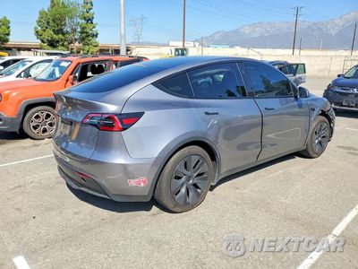 Trzecie zdjęcie samochodu z tyłu: 2025 TESLA MODEL Y VIN:7SAYGDED0SF231067 - miniatura