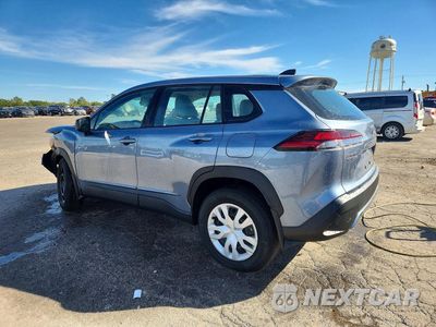 Drugie zdjęcie samochodu z przodu: 2026 TOYOTA COROLLA CROSS L VIN:7MUAAABG5TV152462 - miniatura