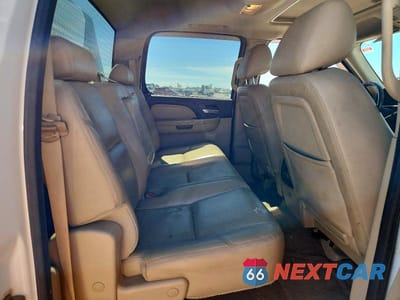 Zdjęcie 10 z 12 samochodu: 2014 GMC SIERRA K2500 DENALI VIN:1GT125E89EF103092 - miniatura