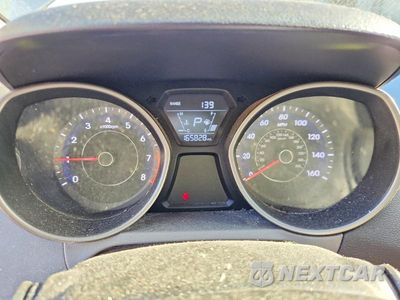 Zdjęcie 9 z 12 samochodu: 2015 HYUNDAI ELANTRA SE VIN:5NPDH4AE2FH580763 - miniatura