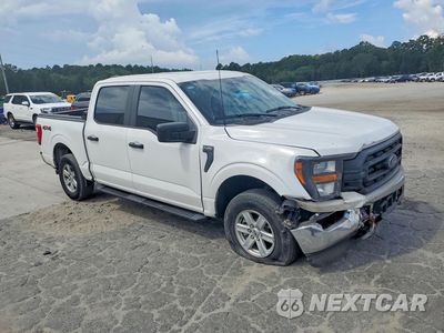 Czwarte zdjęcie samochodu z boku: 2023 FORD F150 SUPERCREW VIN:1FTEW1EP0PKE68096 - miniatura
