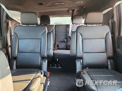 Zdjęcie 10 z 13 samochodu: 2022 CHEVROLET SUBURBAN K1500 LT VIN:1GNSKCKD6NR254231 - miniatura