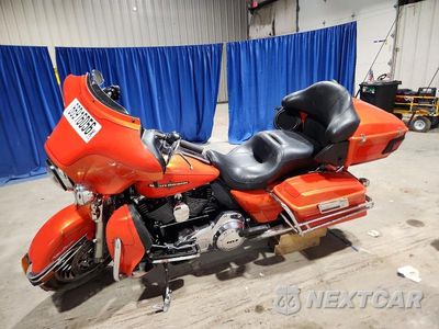 Trzecie zdjęcie samochodu z tyłu: 2012 HARLEY-DAVIDSON FLHTCU ULTRA CLASSIC ELECTRA GLIDE VIN:1HD1FCM10CB690976 - miniatura
