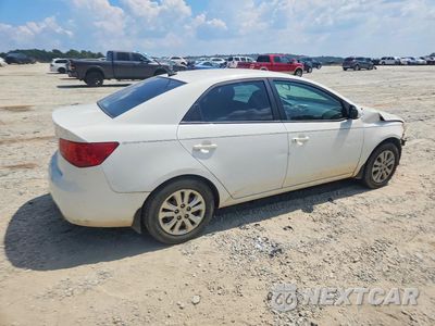 Trzecie zdjęcie samochodu z tyłu: 2012 KIA FORTE LX VIN:KNAFT4A20C5626760 - miniatura