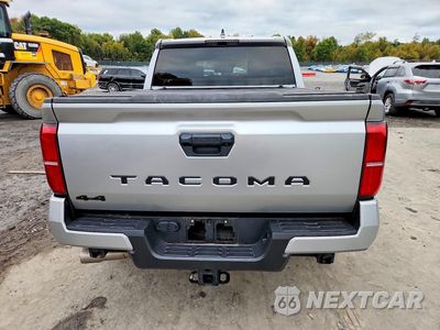 Zdjęcie 6 z 12 samochodu: 2024 TOYOTA TACOMA TRD SPORT VIN:3TMLB5JN6RM049955 - miniatura