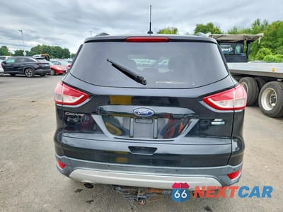 Zdjęcie 6 z 13 samochodu: 2016 FORD ESCAPE SE VIN:1FMCU9G99GUC31956 - miniatura