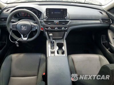 Zdjęcie 8 z 13 samochodu: 2019 HONDA ACCORD LX VIN:1HGCV1F17KA071862 - miniatura