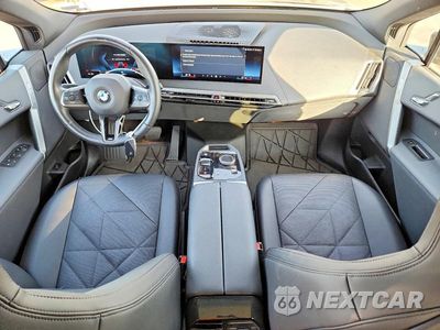 Zdjęcie 8 z 13 samochodu: 2025 BMW IX XDRIVE50 VIN:WB523CF00SCU20010 - miniatura