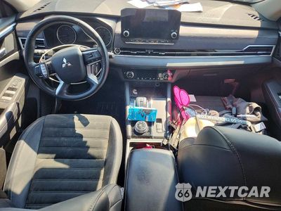 Zdjęcie 8 z 12 samochodu: 2024 MITSUBISHI OUTLANDER SE VIN:JA4J4VA81RZ050290 - miniatura