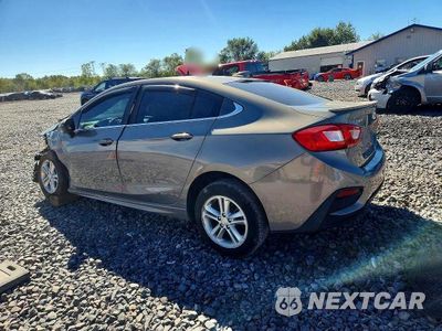 Drugie zdjęcie samochodu z przodu: 2017 CHEVROLET CRUZE LT VIN:1G1BE5SM3H7155578 - miniatura