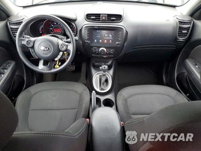 Zdjęcie 8 z 12 samochodu: 2018 KIA SOUL + VIN:KNDJP3A50J7527461 - miniatura