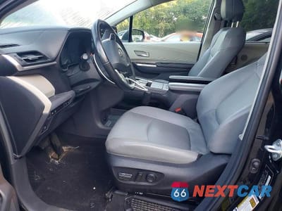 Zdjęcie 7 z 13 samochodu: 2024 TOYOTA SIENNA XLE VIN:5TDJRKEC6RS204689 - miniatura