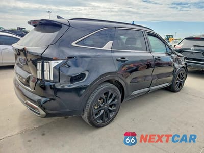 Trzecie zdjęcie samochodu z tyłu: 2022 KIA SORENTO SX PRESTIGE VIN:5XYRK4LF3NG088858 - miniatura