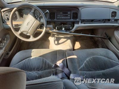 Zdjęcie 8 z 12 samochodu: 1996 FORD CROWN VICTORIA LX VIN:2FALP74WXTX175609 - miniatura