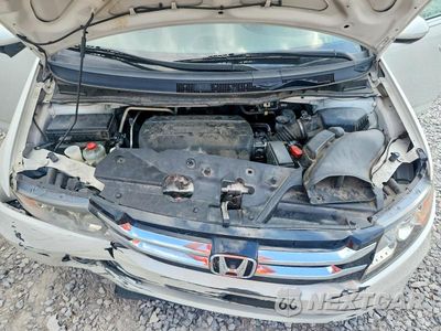 Zdjęcie 12 z 14 samochodu: 2015 HONDA ODYSSEY TOURING VIN:5FNRL5H96FB026384 - miniatura