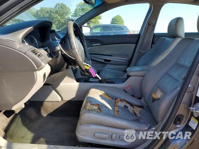 Zdjęcie 7 z 13 samochodu: 2010 HONDA ACCORD EXL VIN:1HGCP3F8XAA015271 - miniatura