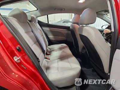 Zdjęcie 10 z 12 samochodu: 2018 HYUNDAI ELANTRA SEL VIN:5NPD84LF7JH221097 - miniatura