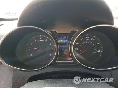 Zdjęcie 9 z 12 samochodu: 2013 HYUNDAI VELOSTER BASE VIN:KMHTC6AD3DU144385 - miniatura