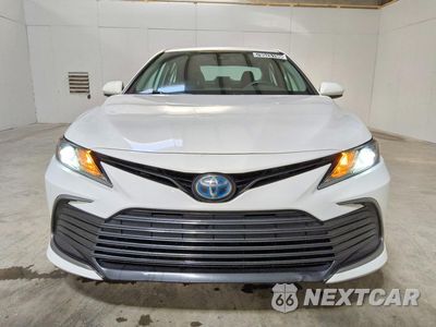 Piąte zdjęcie samochodu w środku: 2022 TOYOTA CAMRY LE VIN:4T1C31AK0NU587001 - miniatura