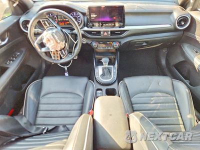 Zdjęcie 8 z 13 samochodu: 2023 KIA FORTE GT LINE VIN:3KPF54AD2PE685771 - miniatura
