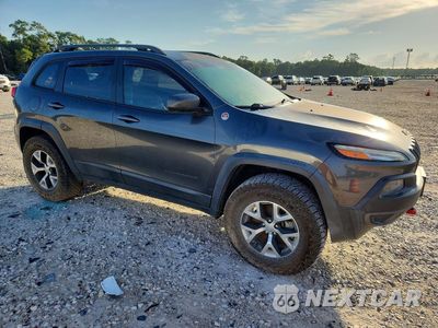 Czwarte zdjęcie samochodu z boku: 2015 JEEP CHEROKEE TRAILHAWK VIN:1C4PJMBS0FW786129 - miniatura