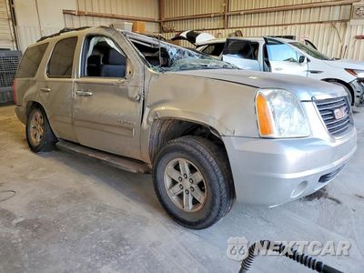 Czwarte zdjęcie samochodu z boku: 2011 GMC YUKON SLE VIN:1GKS1AE09BR127854 - miniatura