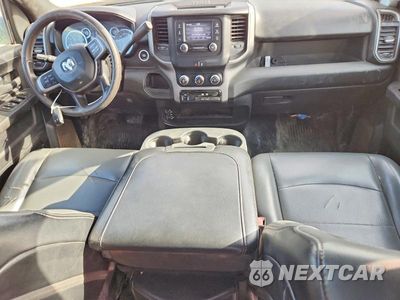 Zdjęcie 8 z 12 samochodu: 2021 RAM 2500 TRADESMAN VIN:3C6UR5HL0MG645369 - miniatura