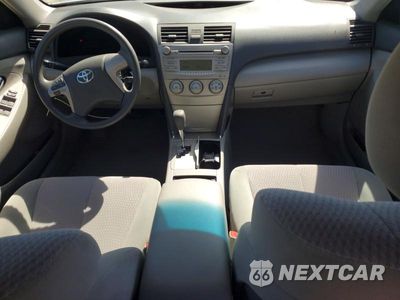 Zdjęcie 8 z 12 samochodu: 2010 TOYOTA CAMRY LE VIN:4T4BF3EK2AR040594 - miniatura