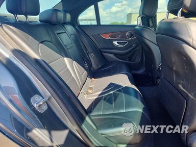 Zdjęcie 10 z 12 samochodu: 2017 MERCEDES-BENZ C 300 VIN:55SWF4JB7HU207884 - miniatura