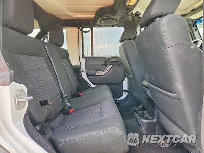 Zdjęcie 11 z 13 samochodu: 2012 JEEP WRANGLER UNLIMITED SPORT VIN:1C4BJWDG4CL282887 - miniatura