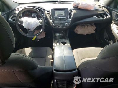 Zdjęcie 8 z 12 samochodu: 2018 CHEVROLET MALIBU LT VIN:1G1ZD5ST9JF129765 - miniatura