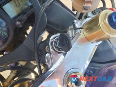 Zdjęcie 8 z 9 samochodu: 2004 SUZUKI GSX-R600 K VIN:JS1GN7CA142103798 - miniatura