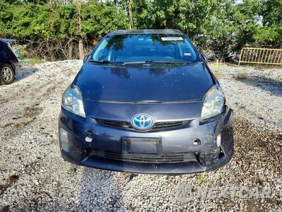 Piąte zdjęcie samochodu w środku: 2011 TOYOTA PRIUS THREE VIN:JTDKN3DU5B1393029 - miniatura